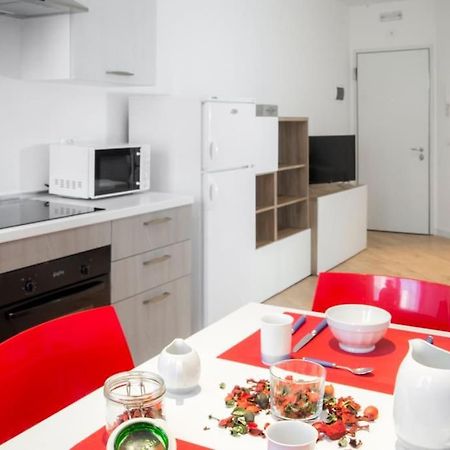 B&B Gocciadoro 26 Nuovo, Climatizzato, Zona Ospedale, Posto Auto Trydent Zewnętrze zdjęcie