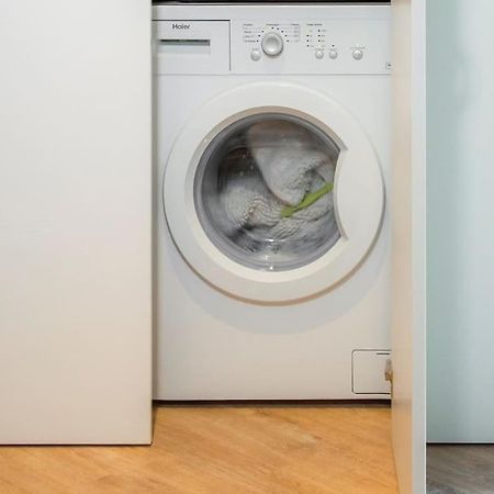 B&B Gocciadoro 26 Nuovo, Climatizzato, Zona Ospedale, Posto Auto Trydent Zewnętrze zdjęcie