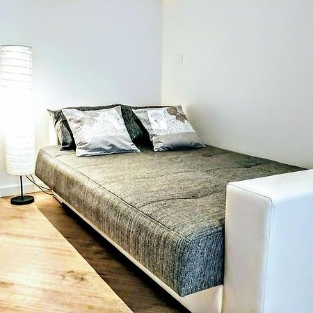 B&B Gocciadoro 26 Nuovo, Climatizzato, Zona Ospedale, Posto Auto Trydent Zewnętrze zdjęcie